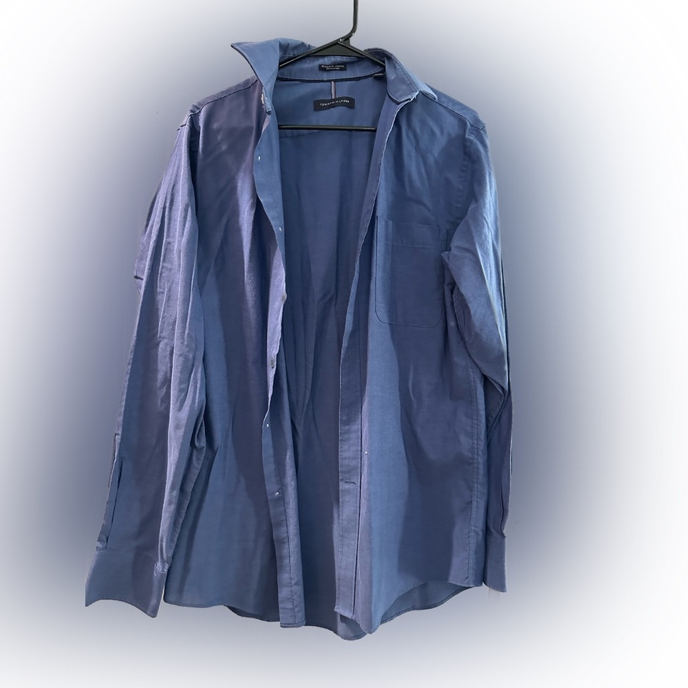 Men’s Long-Sleeve Button Down